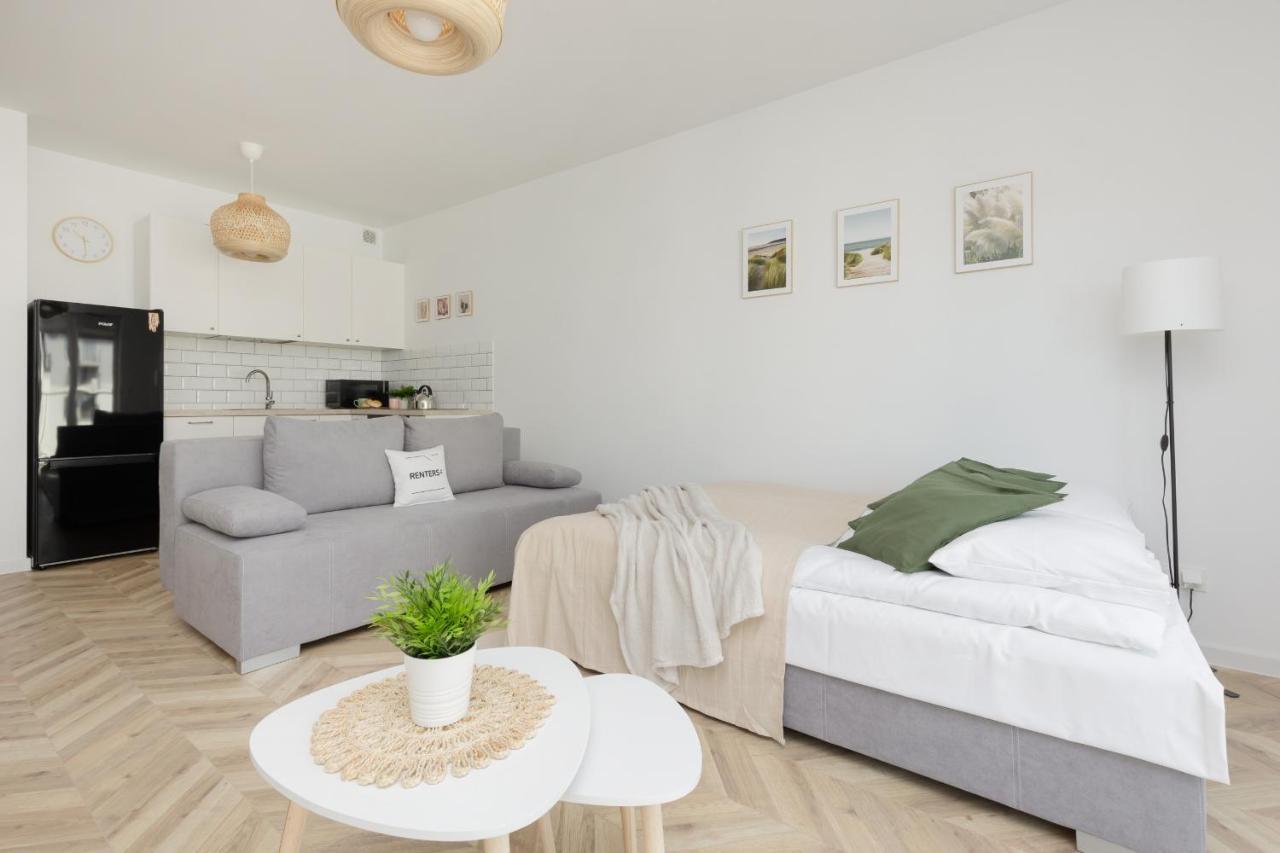 ורשה Ursus Sunny Studio For 4 Guests With Parking & Balcony By Noclegi Renters מראה חיצוני תמונה